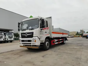 东风D3V 6.7米高栏仓栏式危险品运输车实拍
