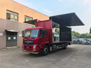 东风D3V 7.7米厢式危险品运输车实拍