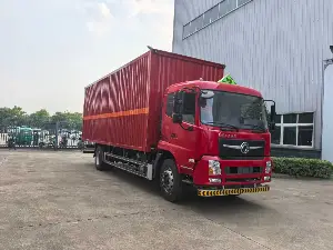 东风D3V 7.7米厢式危险品运输车(18吨·玉柴240马力)
